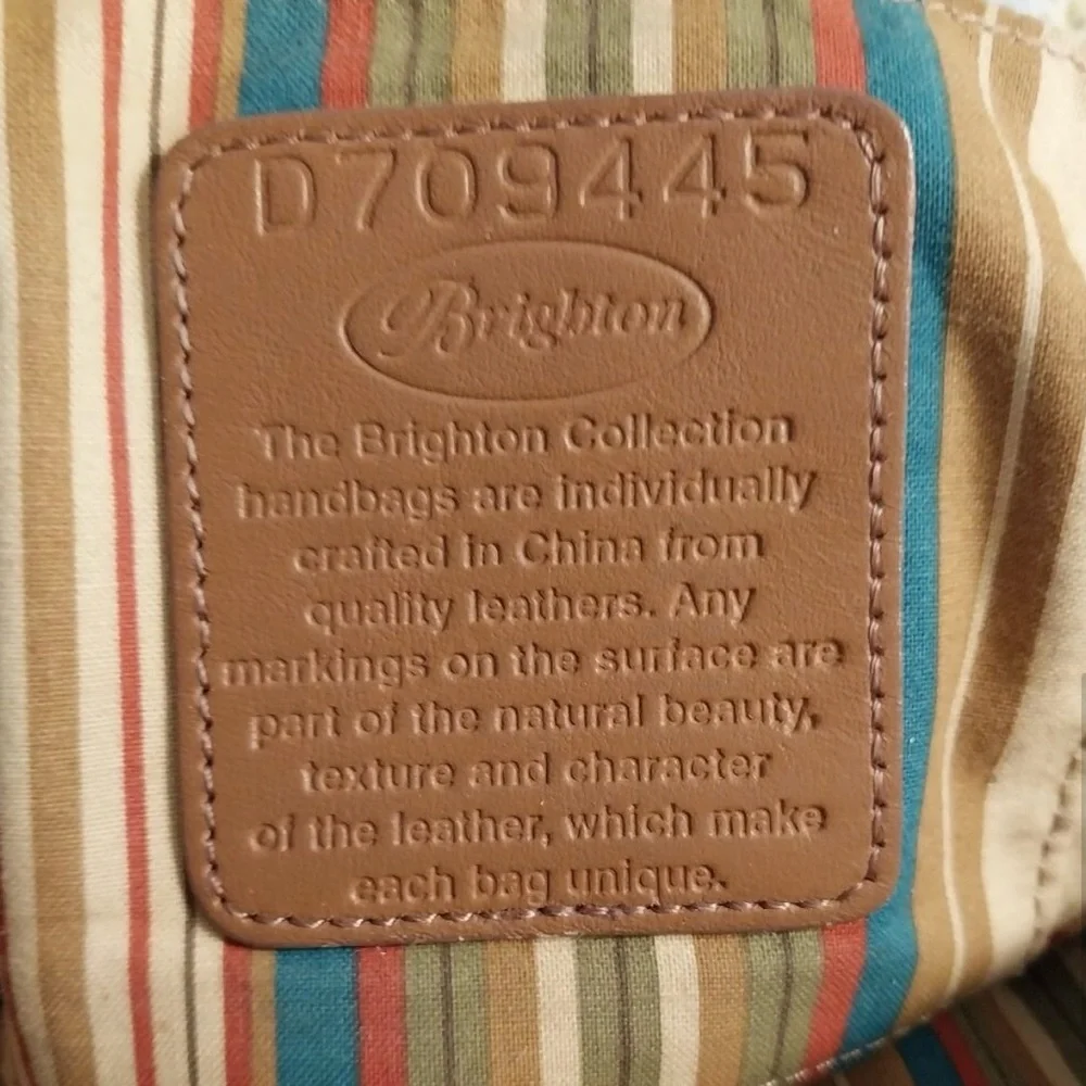 EUC Elegant Brown Leather Handbag no rips or stains. Great size. - Picture 6 of 14